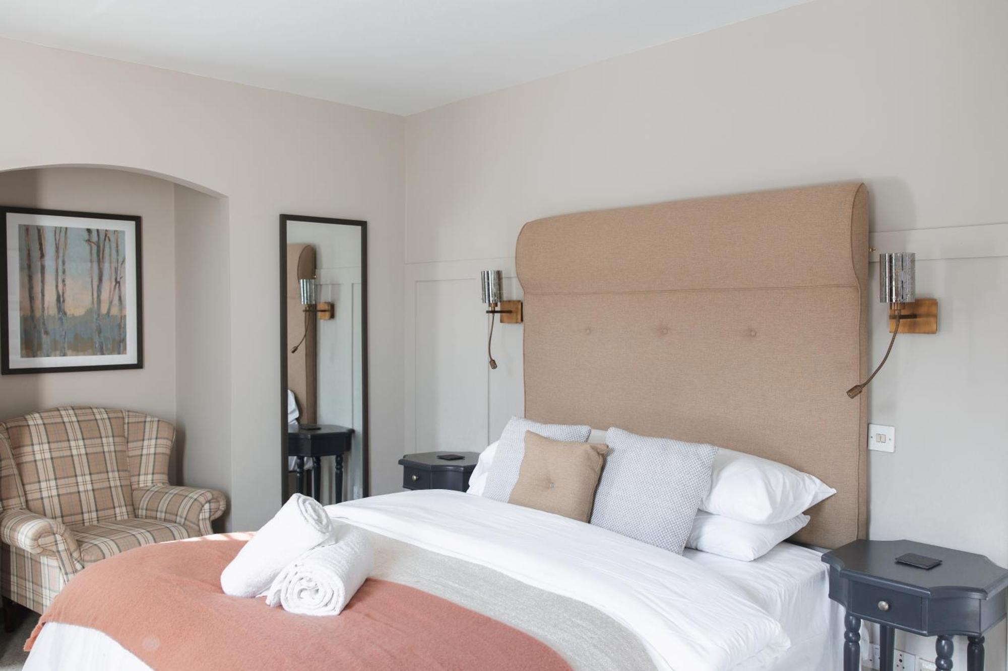 The Raven Hotel At Much Wenlock By Purestay Extérieur photo