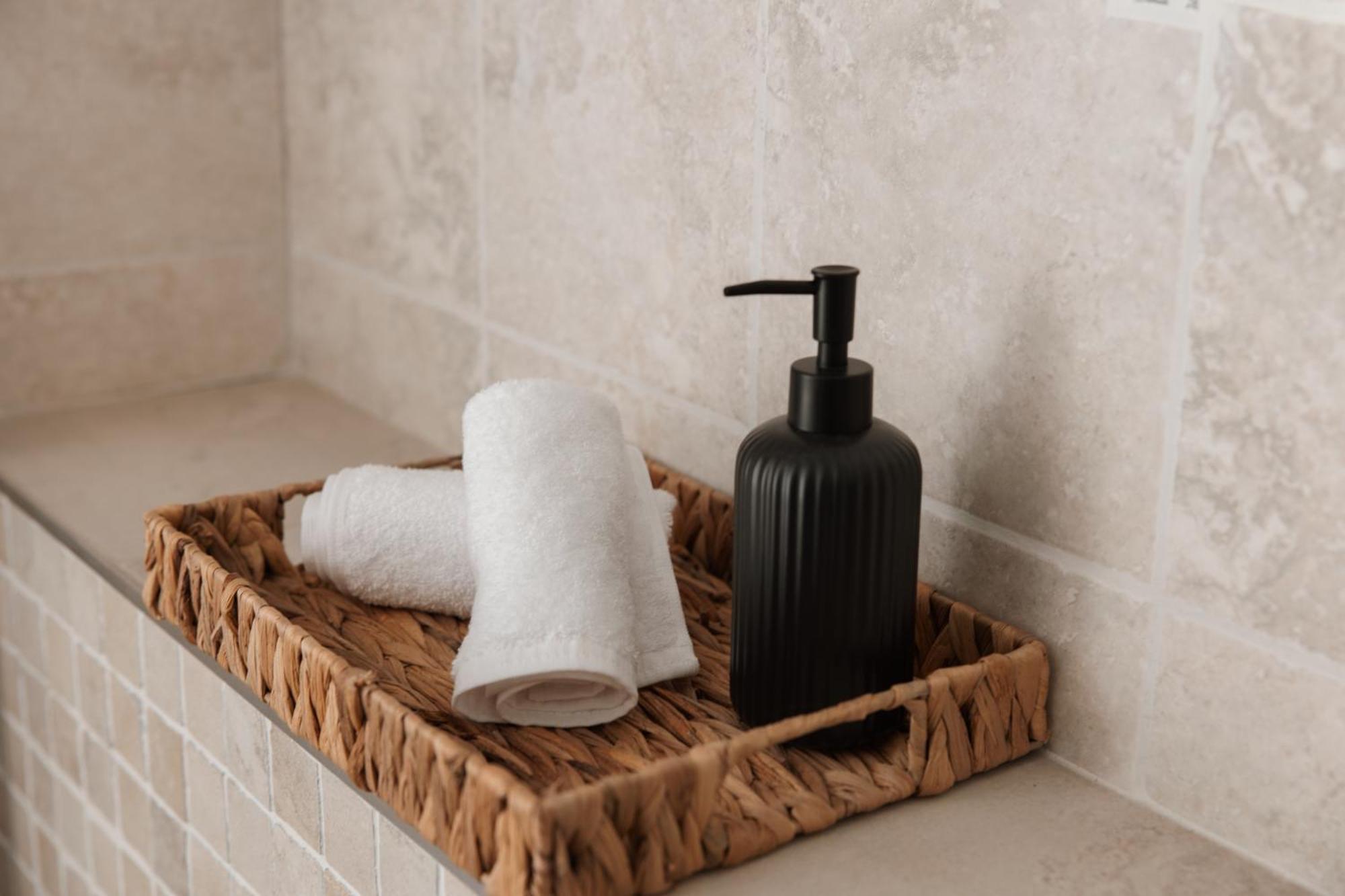 The Raven Hotel At Much Wenlock By Purestay Extérieur photo