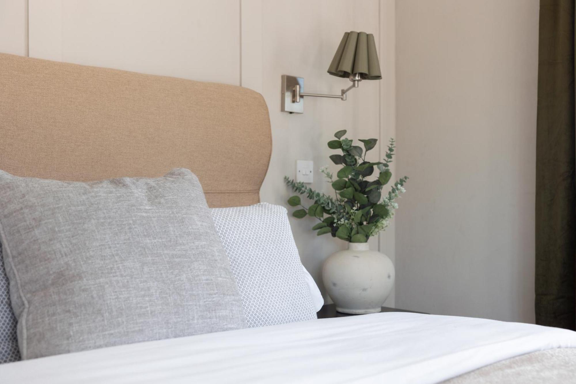 The Raven Hotel At Much Wenlock By Purestay Extérieur photo