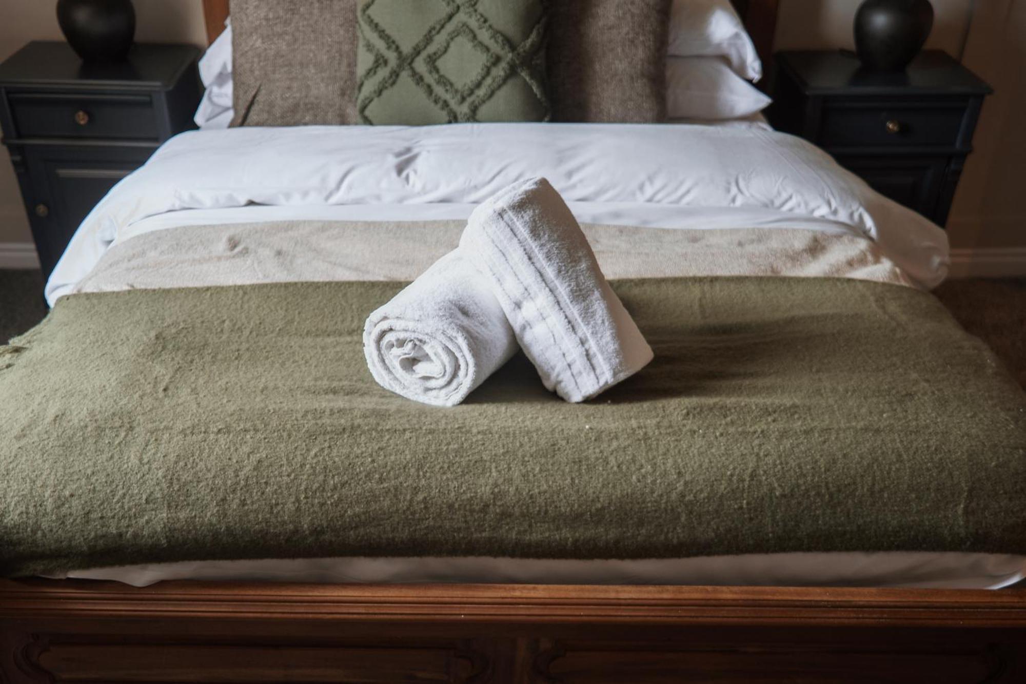 The Raven Hotel At Much Wenlock By Purestay Extérieur photo