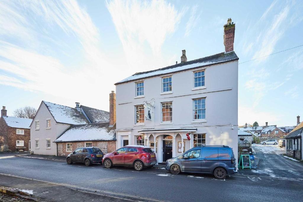The Raven Hotel At Much Wenlock By Purestay Extérieur photo